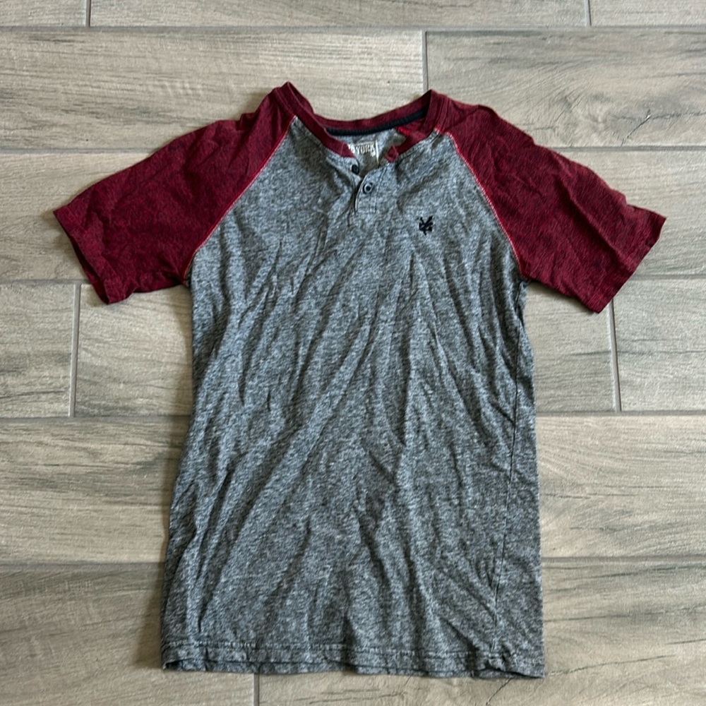 Zoo York tshirt